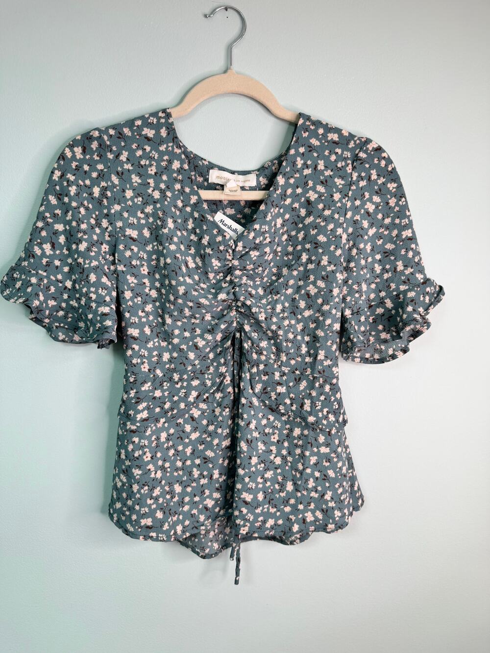 NWT! Monteau Short Sleeve Floral Shirt - Size Medium - Green & Ivory